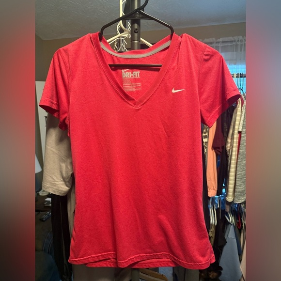 Nike Women's Pink Dri-FIT Top - Picture 1 of 4